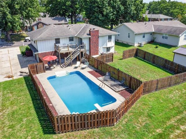 408 E Walnut Street
