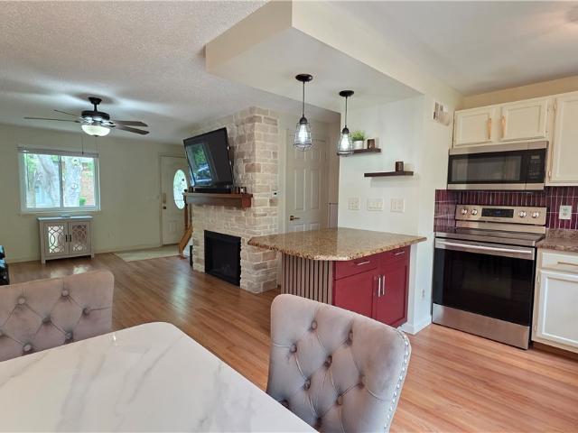 408 Fox Run