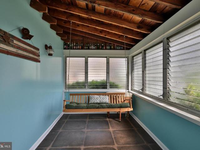 408 Hammonds Ferry