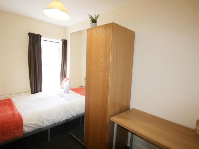 408 High Street, Lincoln. 1 bed in a house share to rent £475 pcm £110 pw