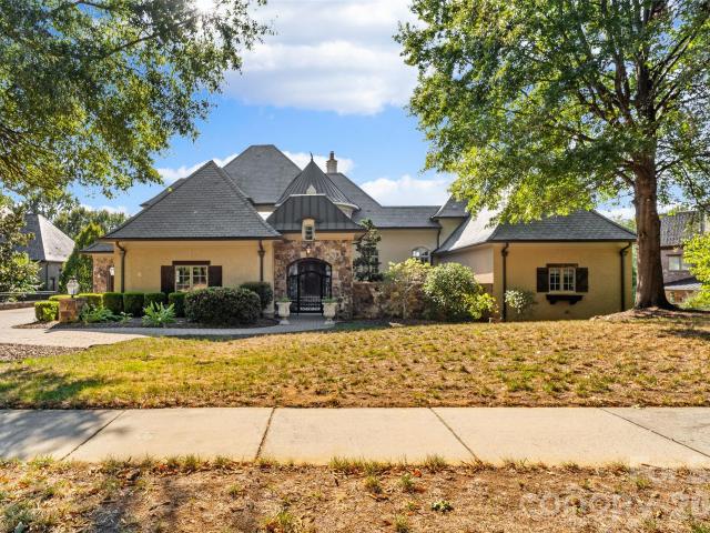 408 Oakmont Lane