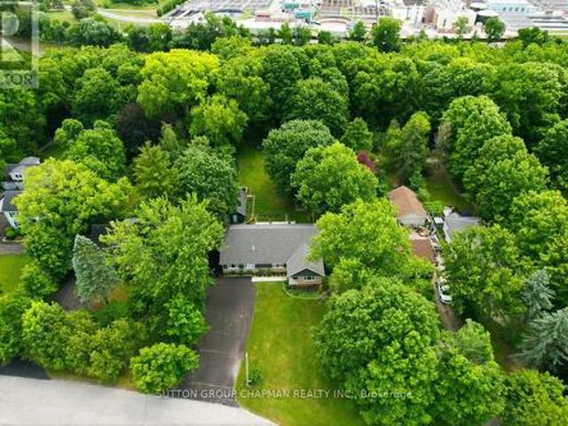408 Old Riverside Drive, London North N, ON, N6H 4T3 house for sale | Listing ID X13822 | Royal LePage