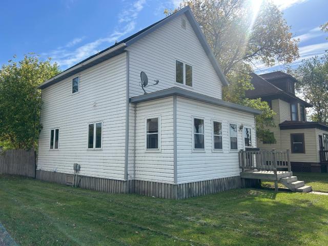 408 Main Avenue N