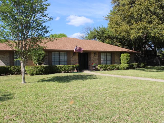 408 Mulberry St, Uvalde, TX 78801 | MLS #1956