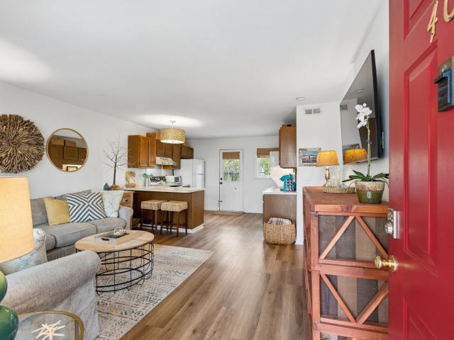 408 Saint Charles Court