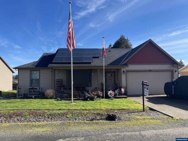 408 SW Oak St, Willamina, OR 97396