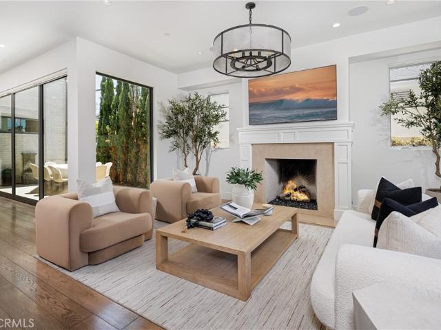 408 Poinsettia Avenue
