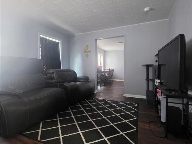408 Pearl St