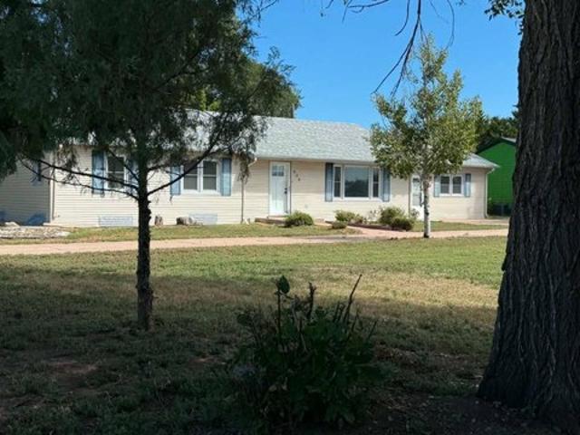 408 W Beatty Ave, Yuma, CO 80759