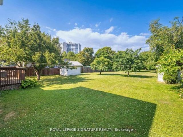 4097 Hickory Drive, Mississauga, ON, L4W 1L1 house for sale | Listing ID W13211 | Royal LePage