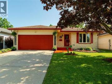 4099 Catherine Street, Petrolia, ON, N0N 1R0 house for sale | Listing ID 25031 | Royal LePage