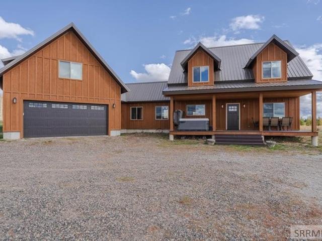4099 Stagecoach Way, Island Park, ID 83429