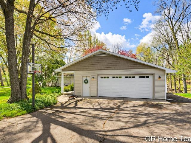 4090 Baywood Drive