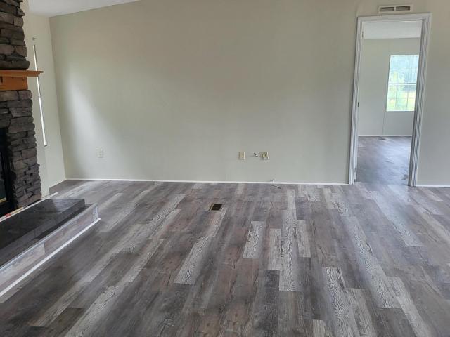 4091 Columbia Highway