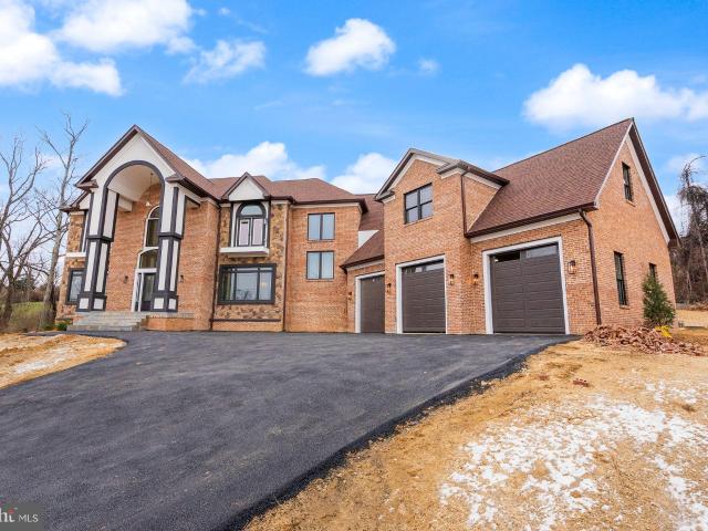 40925 Alysheba Dr, Leesburg, VA 20176 | MLS #VALO2125