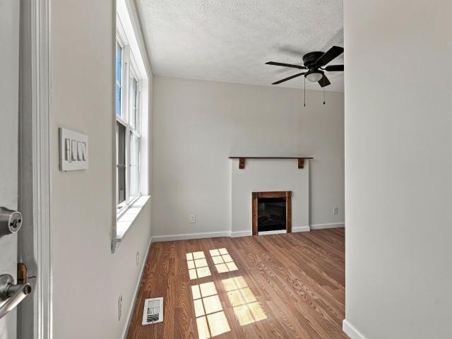409 7th Ave W