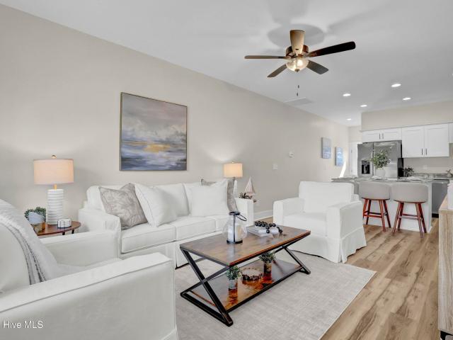 409 Blue Bluff Lane, Jacksonville, US, NC