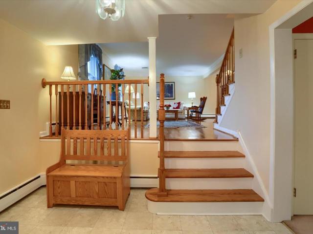 409 Blacklatch Lane