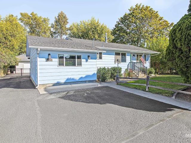 409 Bryden Ave