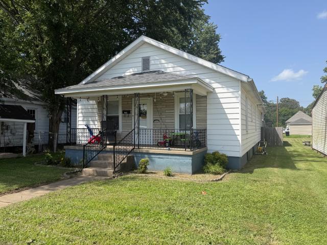 409 E 11th Street
