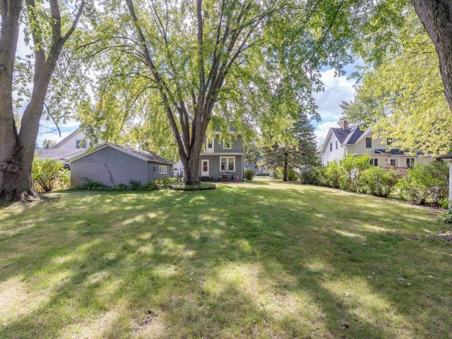 409 Elm Avenue SE