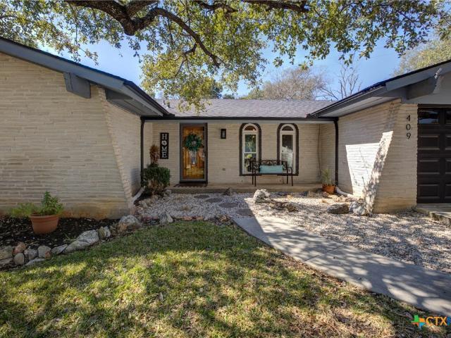 409 Oakwood Boulevard
