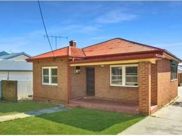 409 Olive Street, SOUTH ALBURY Townhouse for rent Listed by R.