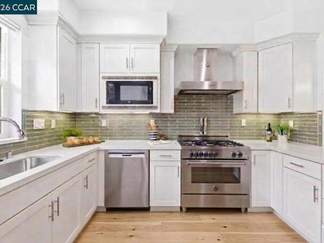 409 Longden Ave