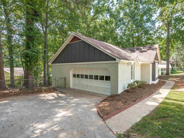 409 Lewes Circle