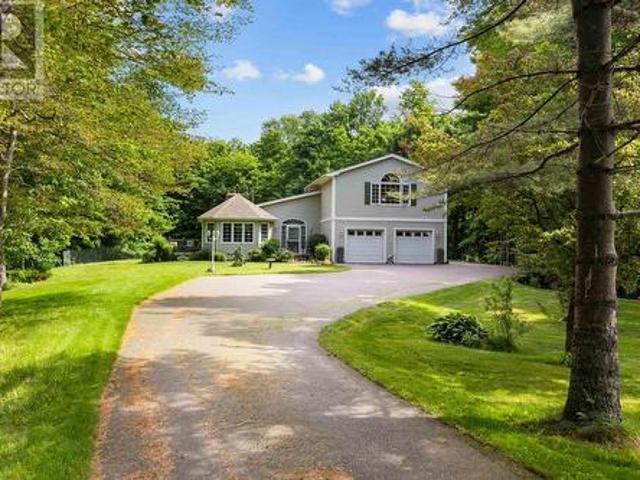 409 Maple Grove Road, Summerside, PE, C1N 5H1 house for sale | Listing ID 202616 | Royal LePage
