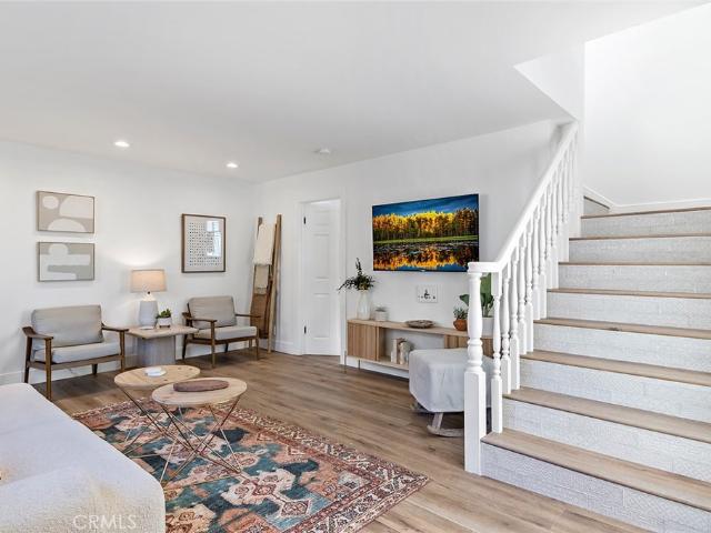 409 N Avon