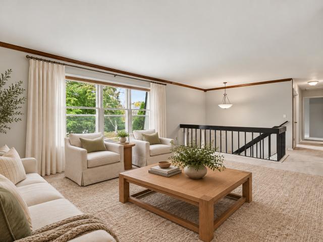 409 N Glengarry Drive