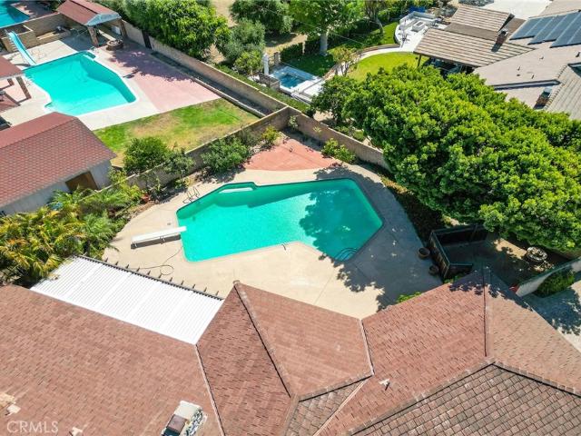409 S La Serena