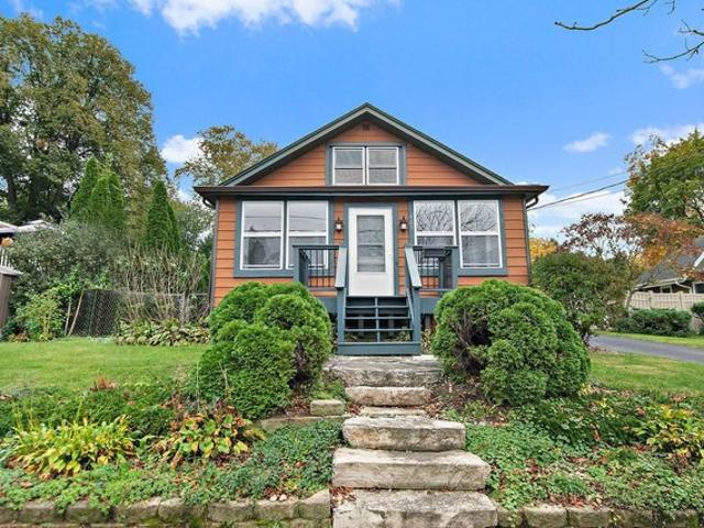 409 S River Rd, Algonquin, IL 60102