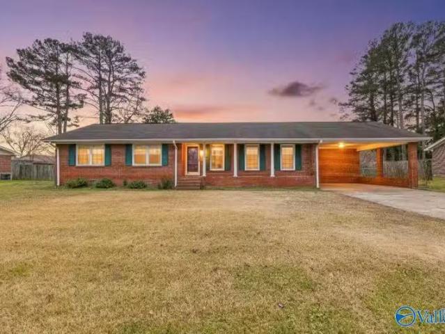 409 PEACH AVE, ALBERTVILLE, AL 35950