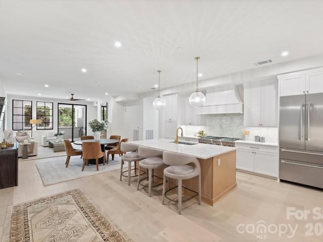 409 Queens Road # 204