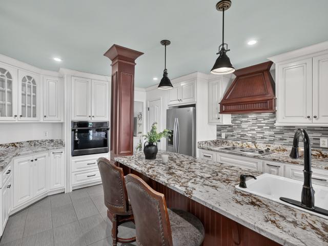 409 Riveredge Ct