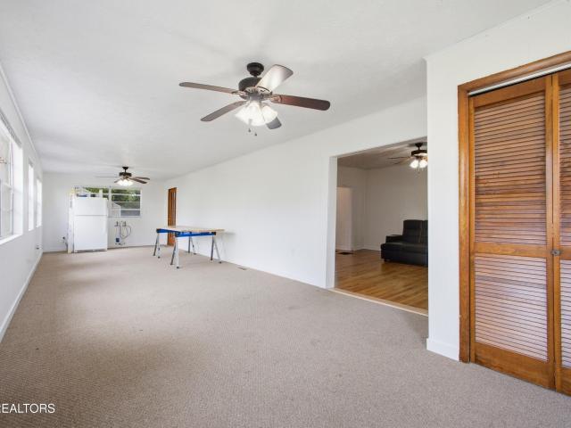 409 Walden Ave