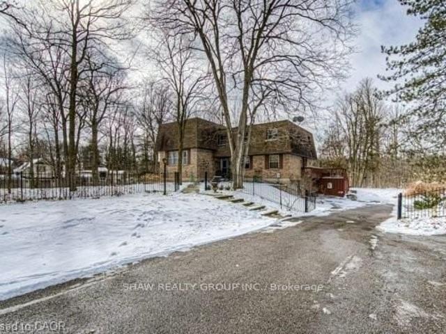 409 Tealby Crescent
