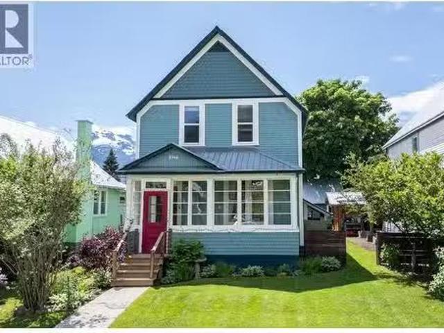 409 Third Street E, Revelstoke, BC, V0E 2S0 house for sale.