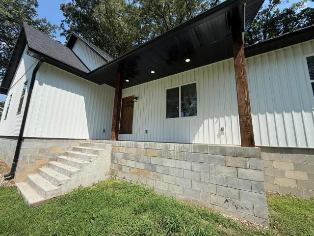 409 Valley Road