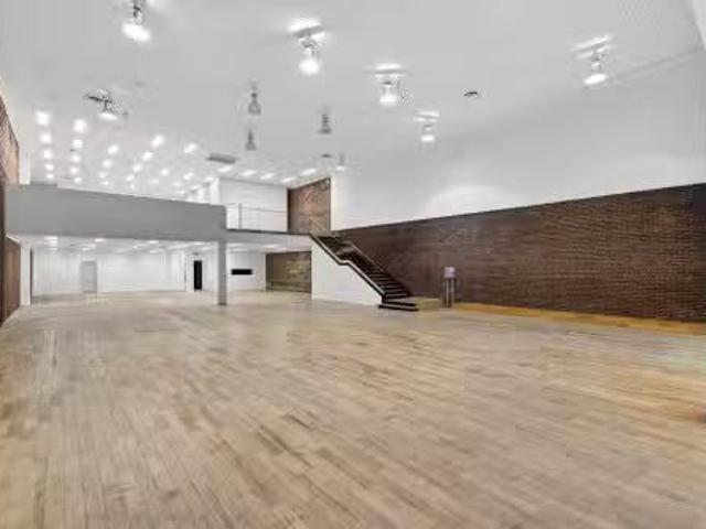 40 42 Rue Wellington N. Sherbrooke Les Nations, QC, J1H 5B.