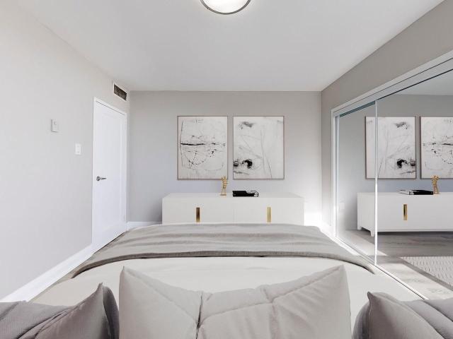 40 & 60 Pleasant Blvd 2 Bedroom Apartment for Rent at 40 Pleasant Blvd, Toronto, ON M4T 1J9 Deer Park