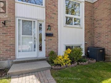 Pond Mills, London, Ontario - Deck, Air conditioning