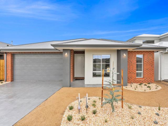 40 Tranquility Crescent, Armstrong Creek