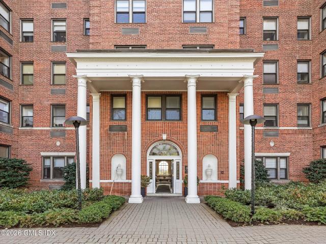 40 W Elm St, Unit 3D&E, Greenwich, CT 06830 | MLS #124631