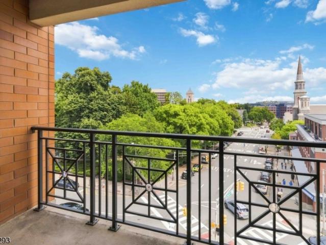 40 W Park Place Unit 513