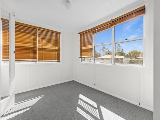 40 Wallace Street, Newtown QLD 4350