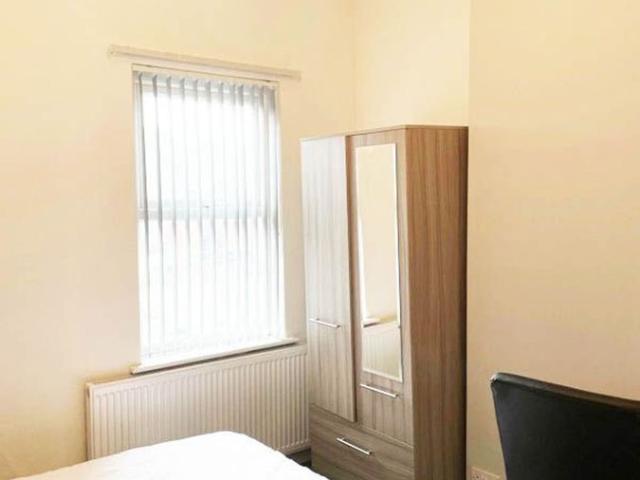 40 Albert Terrace, Middlesbrough TS1, 6 bed shared accommodation to rent, £385 pcm | PrimeLocation