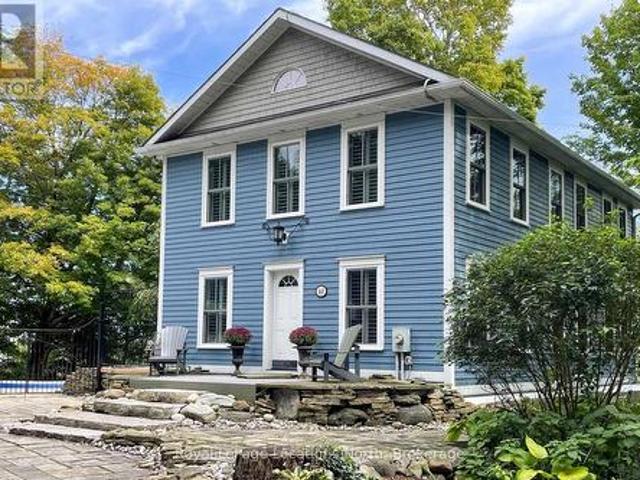 40 Alice Street E, Blue Mountains, ON, N0H 2P0 Luxury House for sale | Listing ID X13746 | Royal LePage Carriage Trade Luxury Properties